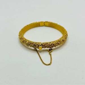 Vintage 1960s Crown Trifari Goldtone Textured Hinged Bracelet Safety Chain 6.5”